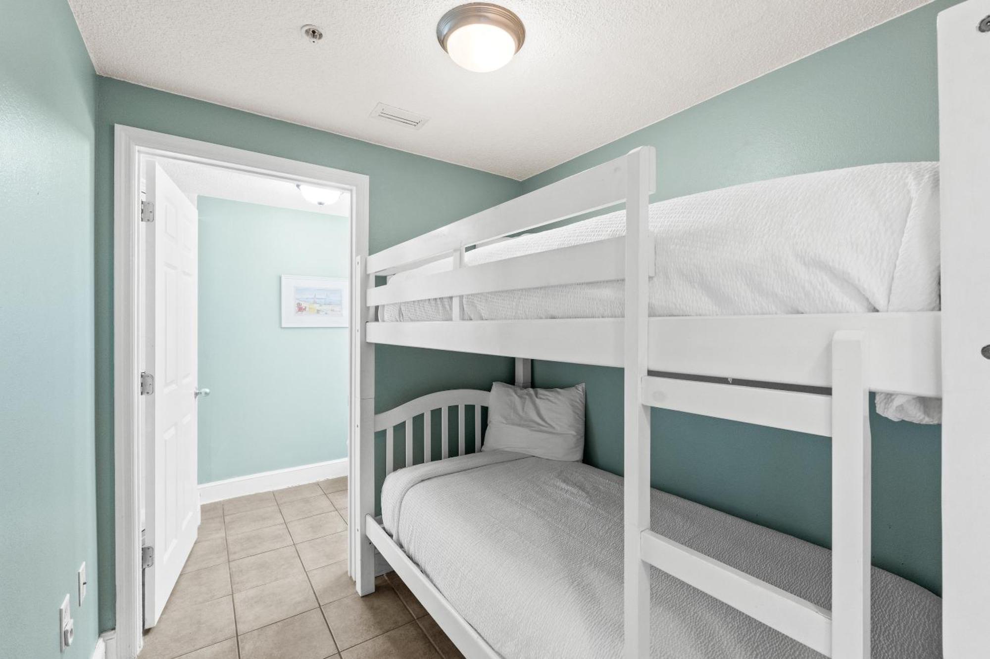 Majestic Beach Towers Resort By Panhandle Getaways Panama City Beach Ruang foto